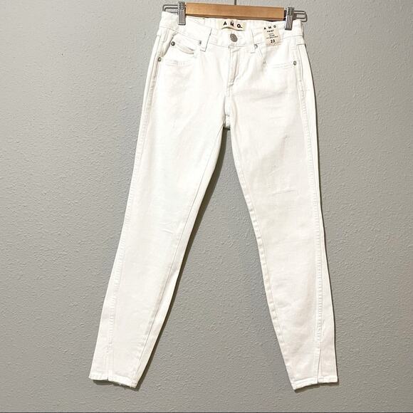 AMO White Twist Sea Salt Raw Hem Distressed Slim Fit Jeans Mid Rise Womens 23 - Picture 1 of 10